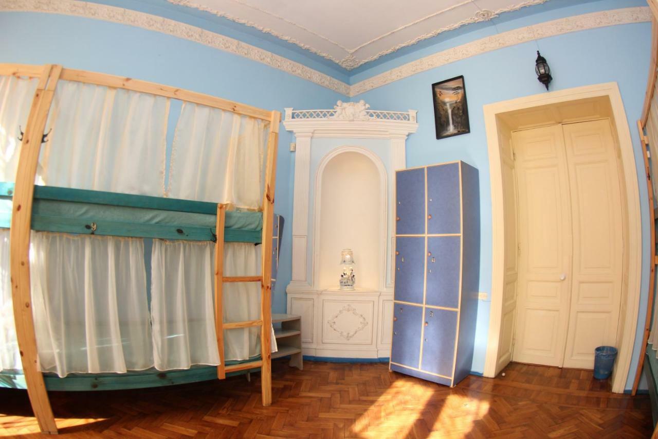 Orpheus Hostel And Apartments Odessza Kültér fotó